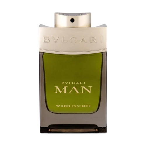 Elegancki, zielony flakon Bvlgari Man Wood Essence 100 ml ze srebrnymi detalami.
