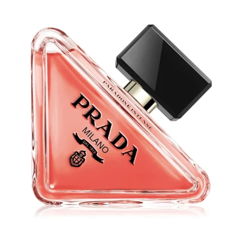 Prada_Paradoxe_Intense_1 Elegancki, trójkątny flakon Prada Paradoxe Intense EDP 90ml na nowoczesnym tle.